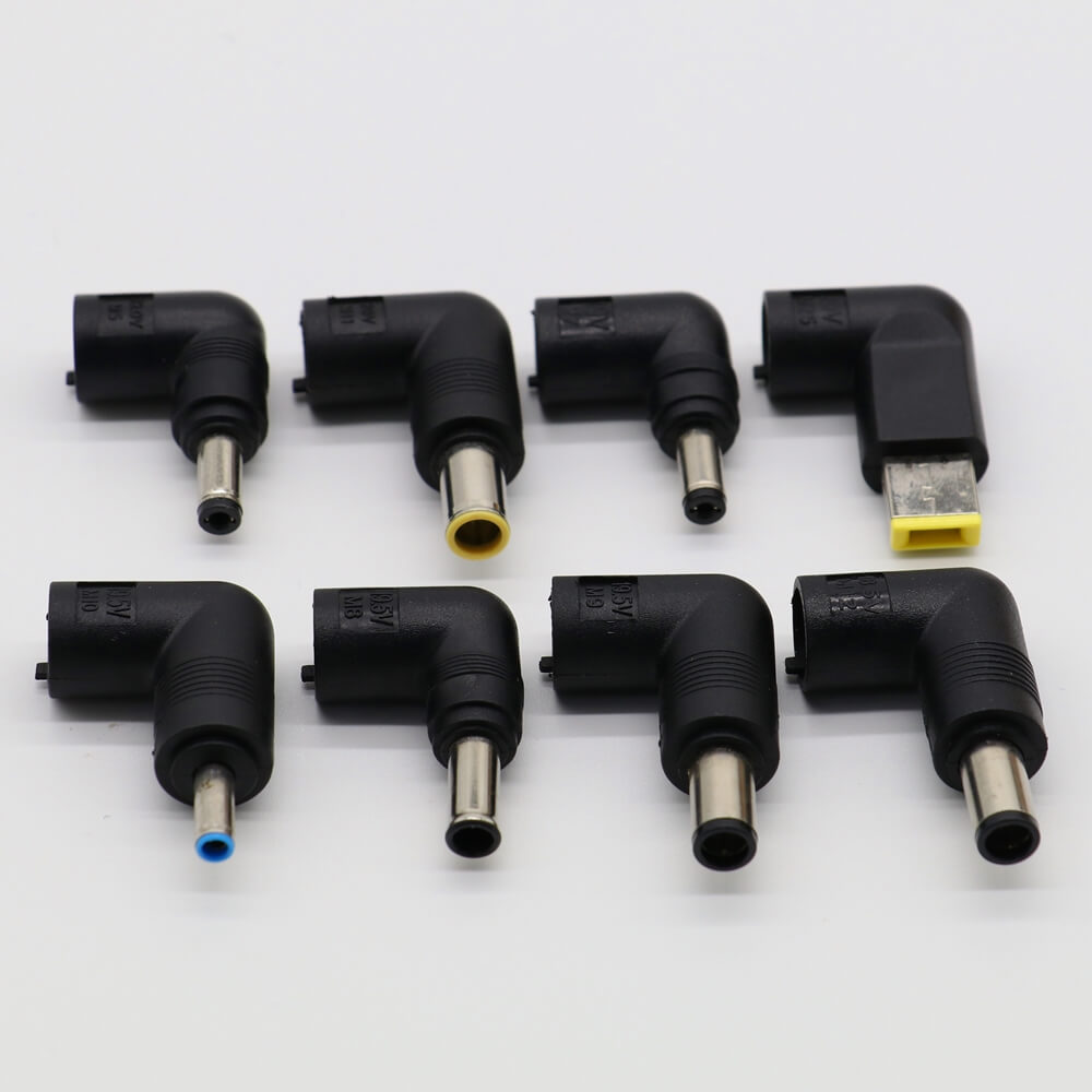 Universal Adapter 90W With 8 Tips - Image 2